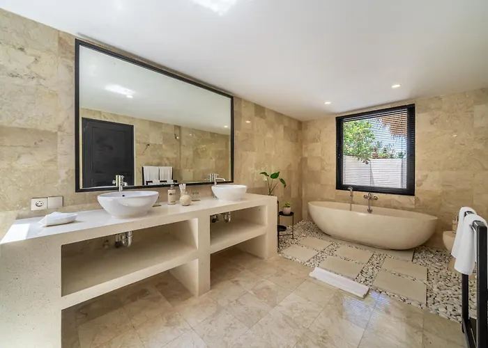 Mesari - Rice Terrace Retreat With Pool & Restaurant リゾート 4*