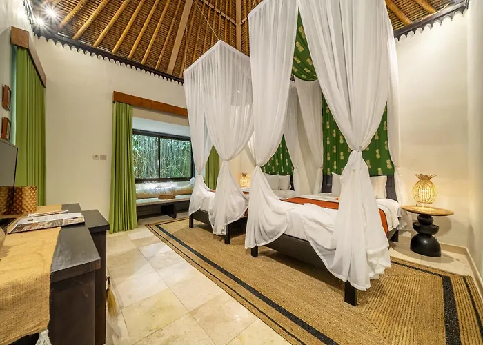 Mesari - Rice Terrace Retreat With Pool & Restaurant リゾート ウブド